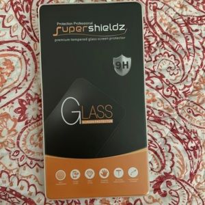 iPhone 7 & 8 Tempered Glass Screen Protector (1)